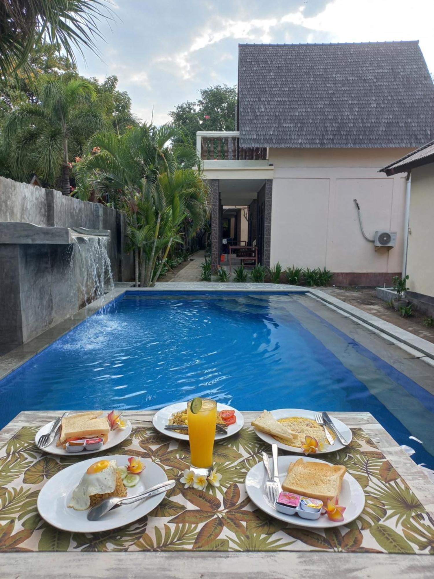Kusuka Bungalow Gili Trawangan Buitenkant foto