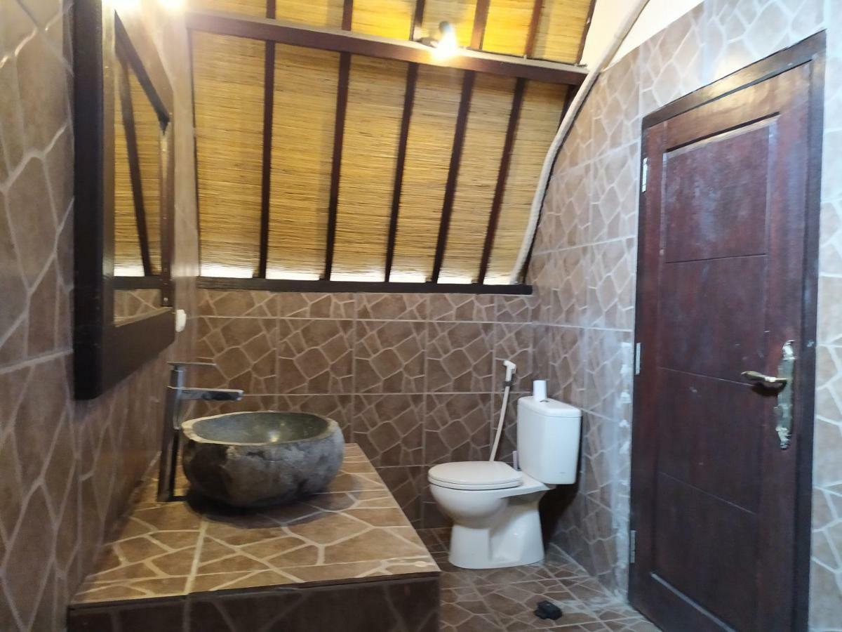 Kusuka Bungalow Gili Trawangan Buitenkant foto