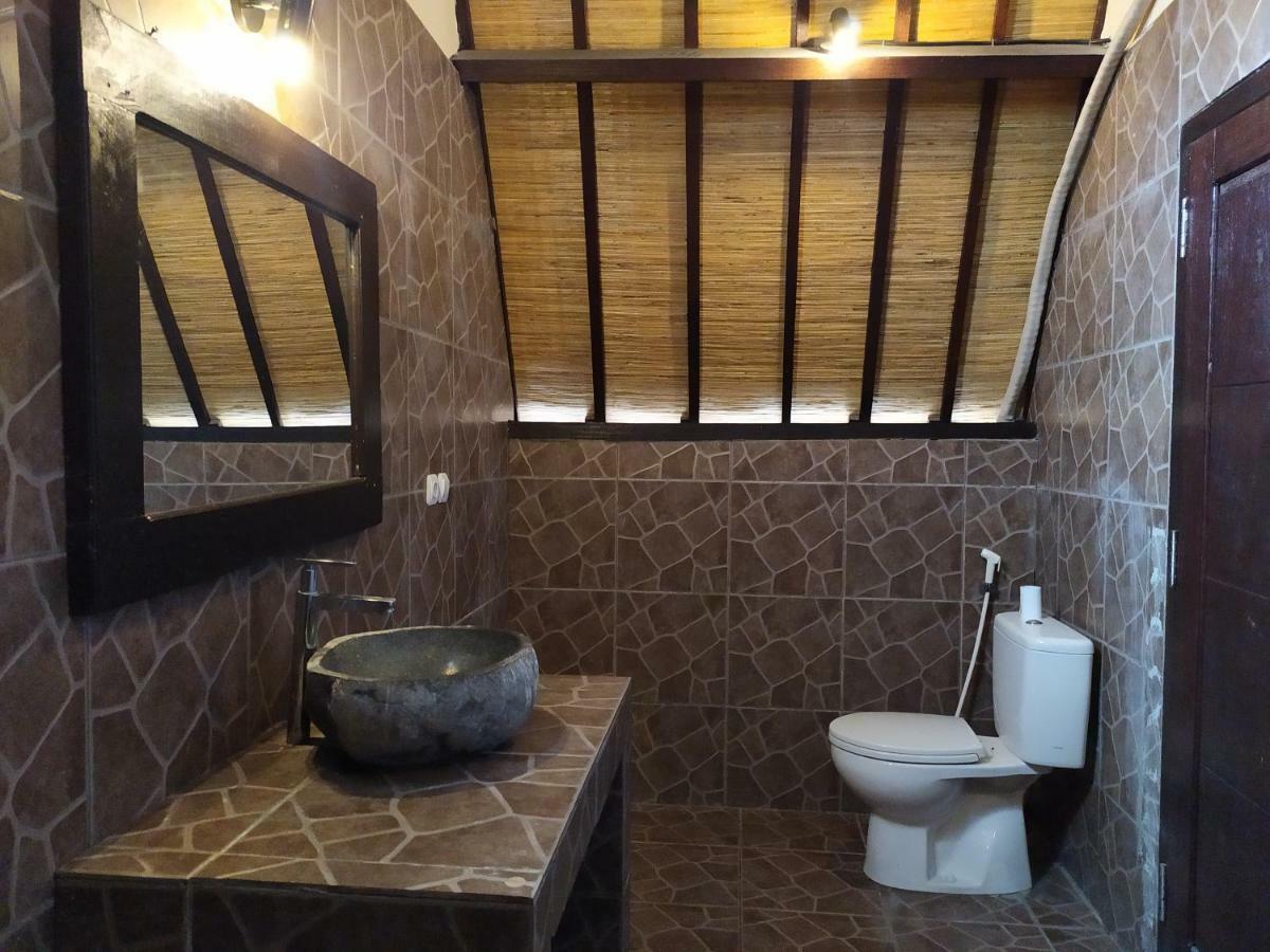 Kusuka Bungalow Gili Trawangan Buitenkant foto